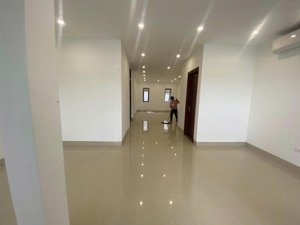 cho thuê văn phòng mon city mỹ đình tầng 6-diện tích 100m2 - giá thuê 16tr/tháng - lh: 