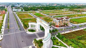 đất nền đối diện trung tâm thương mại thủ thừa. giá tốt, sinh lời cao