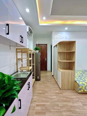 cho thuê chung cư mini dạng studio 1pn gần hàng xanh và đại học ngoại thương