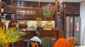 tòa nhà võng thị - trích sài - tây hồ - 8 tầng thang máy - view hồ tây - giá 63 tỷ