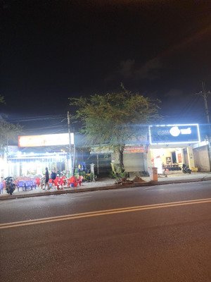 mặt tiền kinh doanh man thiện. ngang 8m bề thế. 146m2 chỉ 18 tỷ