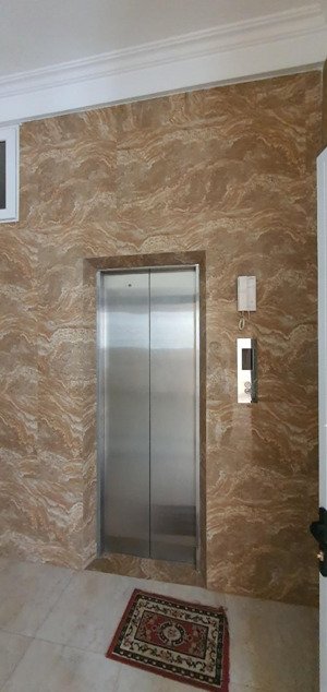 mình chính chủ cho thuê nhà mới, lô góc, 97m2_ 4t-27 triệu; vp, nhà hàng, kinh doanh, phố lạc trung