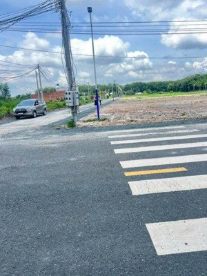 gấp cần bán đi lô đất tại thủ dầu một dt 150m2 giá 1 tỉ 350 , ngay kcn sóng thần 3