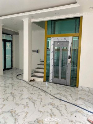 hàng hiếm cho thuê nhà phố mới 100% full nội thất 120m giá 50trieu tại vinhomes q9
