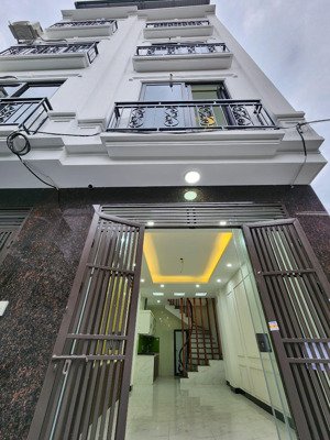 chick ngay trực tiếp! căn nhà ô tô qua lại - đường thông - ngõ thoáng - kinh doanh - 2 mặt thoáng