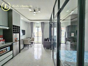 trống ch 1pn - full nt hiện đại - nhà mới 100% - thang máy - ban công lớn - ngay gtvt - quận 2