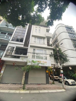 cho thuê nhà đỗ quang dt 75m2, 5,5 tầng lô góc. chia 2 phòng tầng, điều hòa nóng lạnh, đẹp giá 33tr