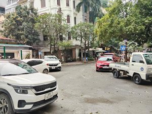 (chính chủ) bán nhà mặt phố cầu giấy vị trí siêu hiếm, 2 mặt tiền kinh doanh đỉnh 5 tầng đẹp