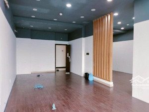cho thuê văn phòng the sun avenue diện tích lớn 82m2 giá thuê chỉ 20 triêu bao vat