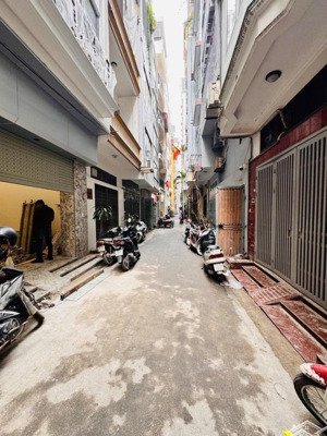 chỉ 10.5 tỷ, nhà dòng tiền 720tr/n cổ nhuế, b. từ liêm, 55m2, 7 tầng, 13 phòng, thang máy