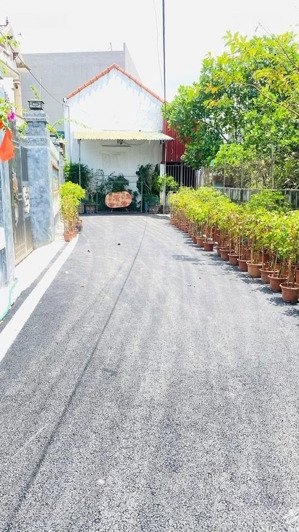 bán 106.4m2 sở đông, long hưng. giá tốt quanh khu vực. 38tr/m2. giáp vin 2,3. bkcs2. đường oto