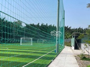 cho thuê khu sân bóng đã 4000m2 vị trí đắc địa lượng khách ổn định lê văn lương