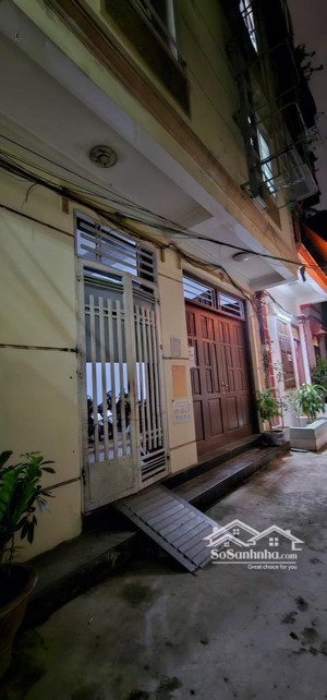 tôi cần bán gấp nhà trần cung 73m2, mt 4m, 2 mặt ngõ, giá đầu tư 157 triệu/m2 vẫn có thương lượng