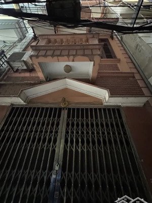 bán nhà nguyễn khang cầu giấy-nhà xây 4 tầng-dt 55m mt rộng 5 m ngõ ô tô -sổ đep như hoa khôi