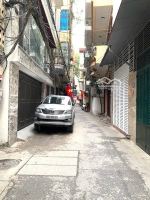 bán nhà phân lô võ thị sáu,45m x 4 tầng giá 13,8 tỷ,ô tô đỗ cửa,50m ra phố,tiện ích vô vàn