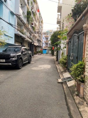 hxh thông nguyễn kiệm, p3, gv. ngang 8x15m, giá 13,5 tỷ