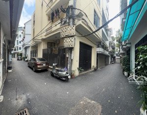 âu cơ - ô tô ngủ trong nhà - chốt - 40m - 10.8tỷ