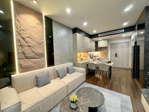 bán gấp chcc oriental plaza, 3,85tỷ, 80m2, 2pn, vị trí đẹp giá tốt tiện ích nhiều pháp lý rõ ràng!!