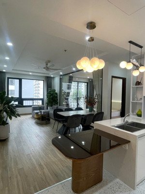 căn hoa khôi 2pn sáng tại timescity, diện tích 87,5m2 nhà nguyên bản, không nội thất, có slot ô tô