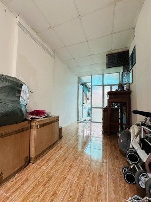 bán nhà hoàng quốc việt, dt30m, phân lô, ô tô đỗ cửa, 2 thoáng, gần phố. 7,2 tỷ