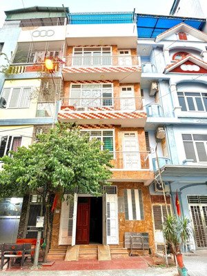 cần tiền bán gấp liên kề kđt văn phú 5 tầng, mặt tiền 5m. vỉa hè rộng ô tô đỗ ngày đêm