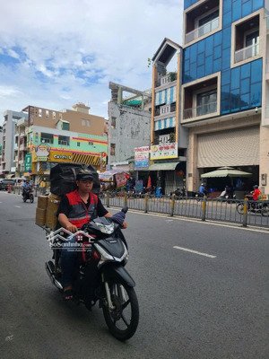 bán nhà mặt tiền nguyễn thị nhỏ - nguyễn chí thanh 1 đời chủ dt 4 x17m kc 5 tầng p.4.q.11