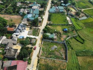 đất siêu nghỉ dưỡng view cánh đồng. bám mặt đường trục chính cư yên lương sơn hòa bình