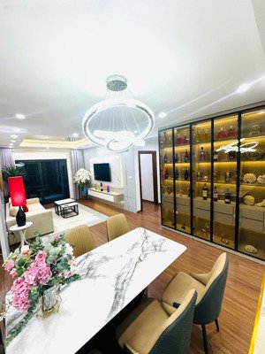 bán ch 3pn, 2wc, 121m2 tại goldmark city, 8,4 tỷ, bắc từ liêm, hà nội. có slot ô tô