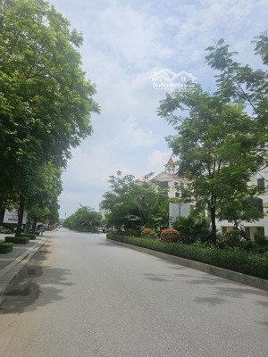 bán liền kề trục chính dự án hinode vị trí đỉnh cao kinh doanh diện tích: 100m 5t,