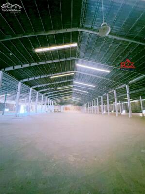 Cho thuê kho chứa hàng hóa gần KCN Hố Nai, Trảng Bom, Đồng Nai, 5000m2, giá 45k/m2.