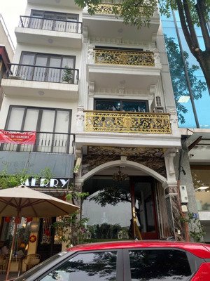 [ ba đình] đốc ngữ - tòa buiding 9 tầng - 50m2 - 23tỷ - vỉa hè khủng - siêu kinh doanh văn phòng.