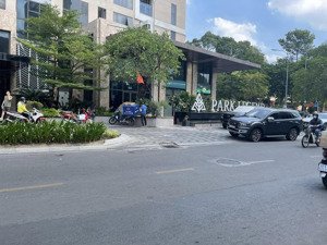 mặt bằng cực đẹp shophouse 2 mặt tiền đắc địa! ngay giao lộ hoàng văn thụ - phạm văn hai