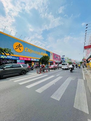 nhà mới tinh - 4 tầng - nở hậu - pháp lý siêu sạch - cách mặt tiền dbt vài bước - giá chỉ hơn 7tỷ