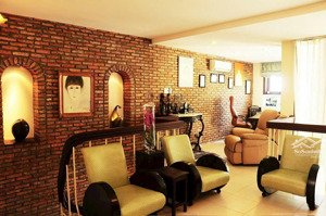 nhà quá rộng chủ nhà cần bán căn mặt tiền nguyễn đình chiểu, q3. dt: 130m2 nỡ hậu. 5 tầng - 37 tỷ