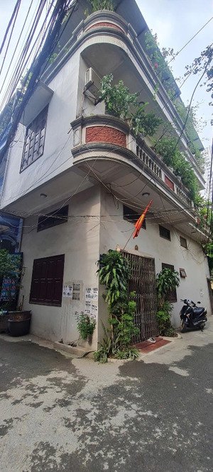 bán căn nhà lô góc diện tích 65m2 nhà tự xây ở khá đẹp. cạnh park city hà đông.