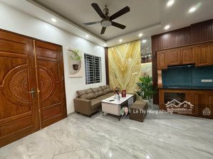 phạm văn đồng, 35m2, 6t, thang máy, oto tránh 10m, xây mới 8,18 tỷ