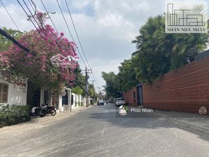 biệt thự sân vườn 2 mặt tiền 9x23m ngô quang huy cực thoáng: tích sản/để ở - sau lưng xuân thuỷ q2