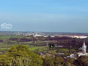 đón đầu đầu tư nghỉ dưỡng, sẵn nền 3000m2, có 1 bên view nhìn toàn cảnh hồ trị an, 1 bên view đồi