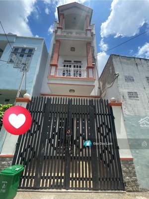 nhà trệt 2 lầu ngay chợ bình triệu, đối diện đh luật, hẻm ô tô, nhà còn mới sạch sẽ - nhà trống.