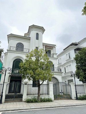 bán gấp biệt thự đơn lập ngọc trai đảo lớn vinhomes ocean park gia lâm giá 70 tỷ