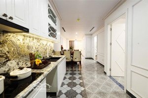 bán căn hộ 90m2 tại qms top tower, 8 tỷ vnd, 2pn, 2wc, nội thất đầy đủ, uy tín