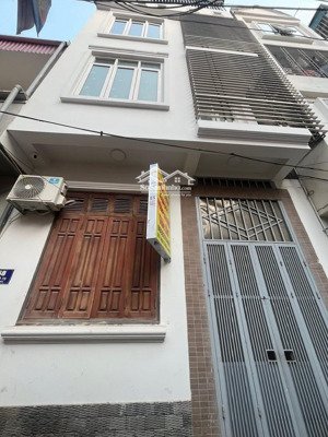 hàng xóm kđt xa la, ô tô, 59m2, 4 tầng 3 thoáng giá đầu tư 11 tỷ. chủ cần bán gấp 