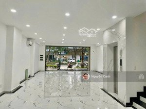 văn phòng trệt + lửng ,dt 7 x 20m ,mặt bằng thông thoáng,máy lạnh âm tường,vị trí đẹp vạn phúc city