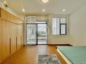 studio ban công, máy giặt riêng, full nội thất, phòng rộng, chill như đà lạt gần đầm sen