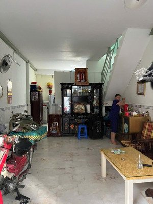 bán gấp nhà quận 8 - hẻm 4m thông - giáp quận 6 - bình tân