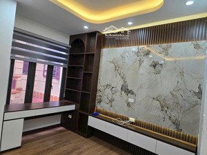 chính chủ cần bán nhà ngõ quỳnh, bạch mai, 30m2 6 tầng nhỉnh 7 tỷ