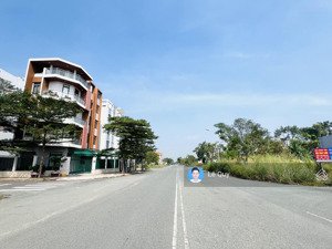 bán đất kdc ninh giang cát lái, dt 7.54x24m, đường lớn 24 mét, chỉ 70 triệu/m2