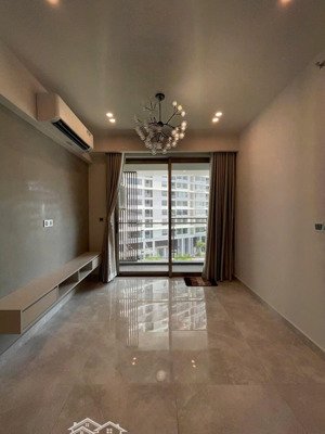 cần bán gấp căn hộ chung cư midtown m8 2pn