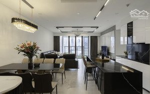 cho thuê căn 4 phòng ngủ thang máy riêng view trực diện sông cầu bason 110 triệu/ tháng