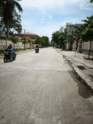 bán đất an bình đường thông ô tô 7 chỗ tránh xe máy 70m ra ql17 dt94m2 2.52tỷ
